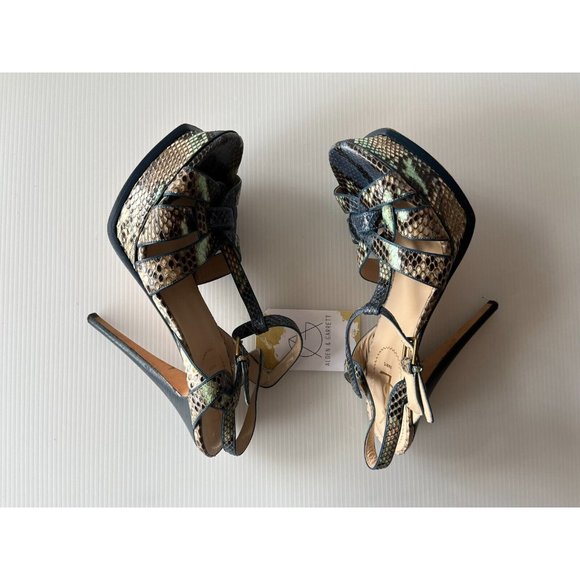 YSL Blue Leather Reptile Embossed Platform Sandals, Size 40 (IT), 10 (US) - Picture 8 of 11
